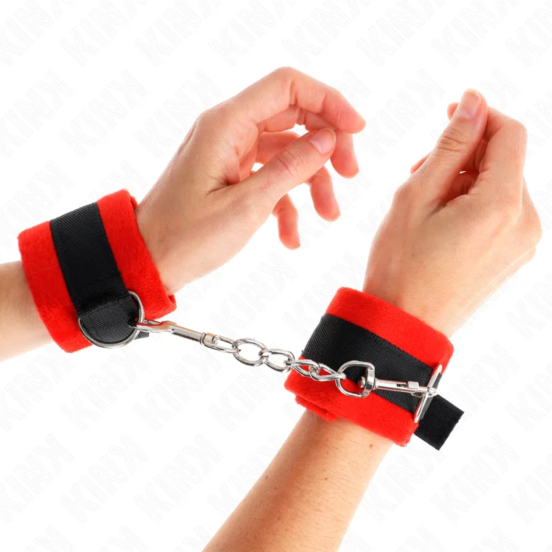 Kink - Beginner Fur Hand Cuffs Black-Red 30 X 7 cm